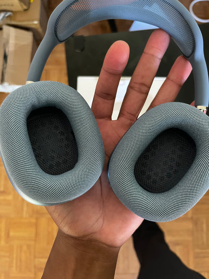 AirPod Max  - blue